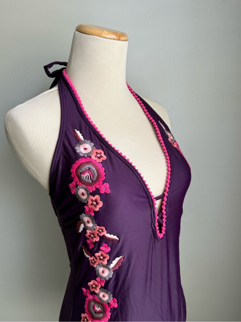 Venus Embroidered one piece Halter Burgundy |Size 8 | Swimsuit